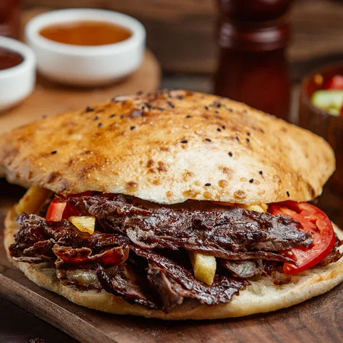 Ata Döner Muharrem Usta – Tombik